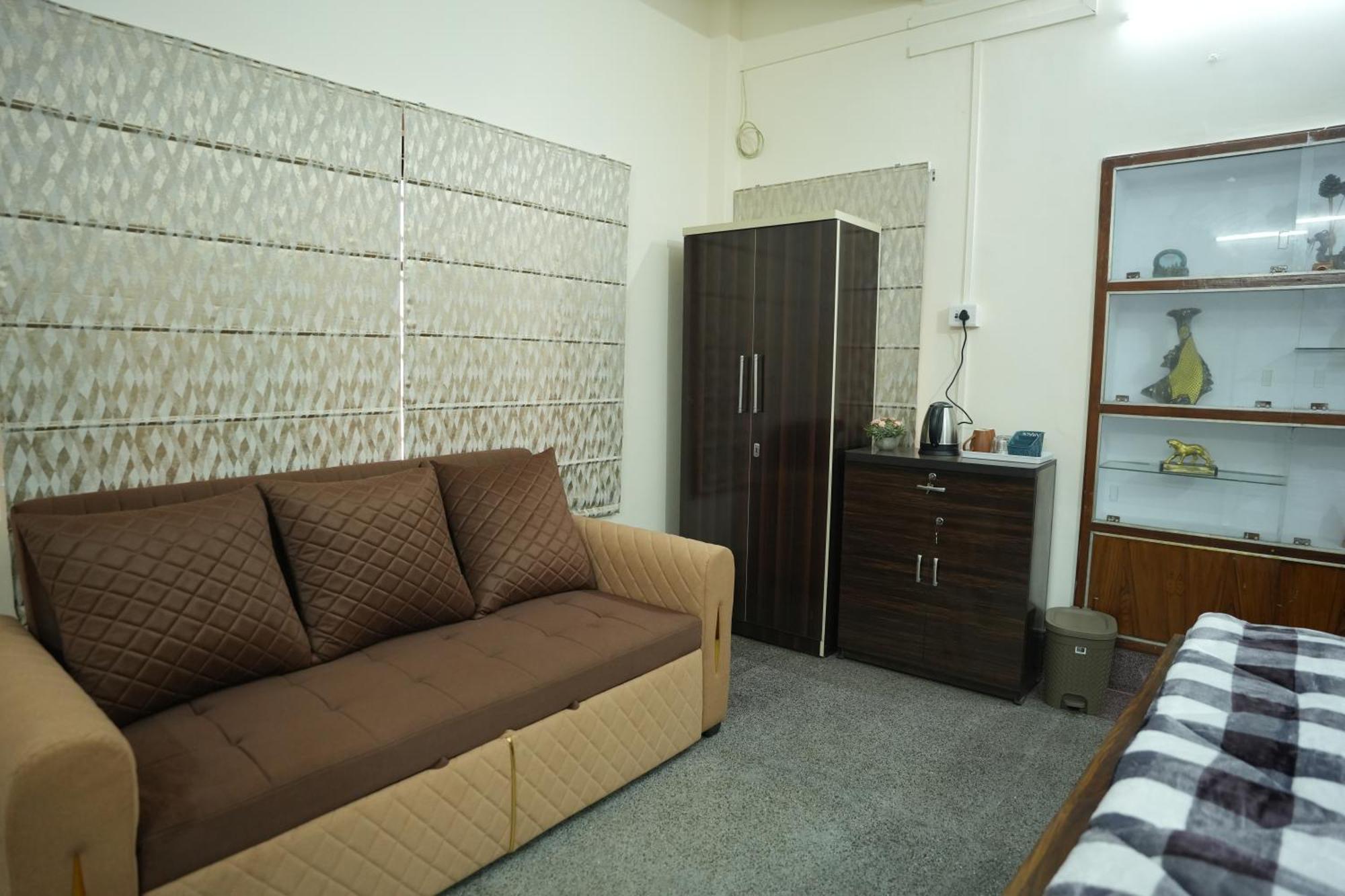 Heritage Homestay Аллахабад Экстерьер фото