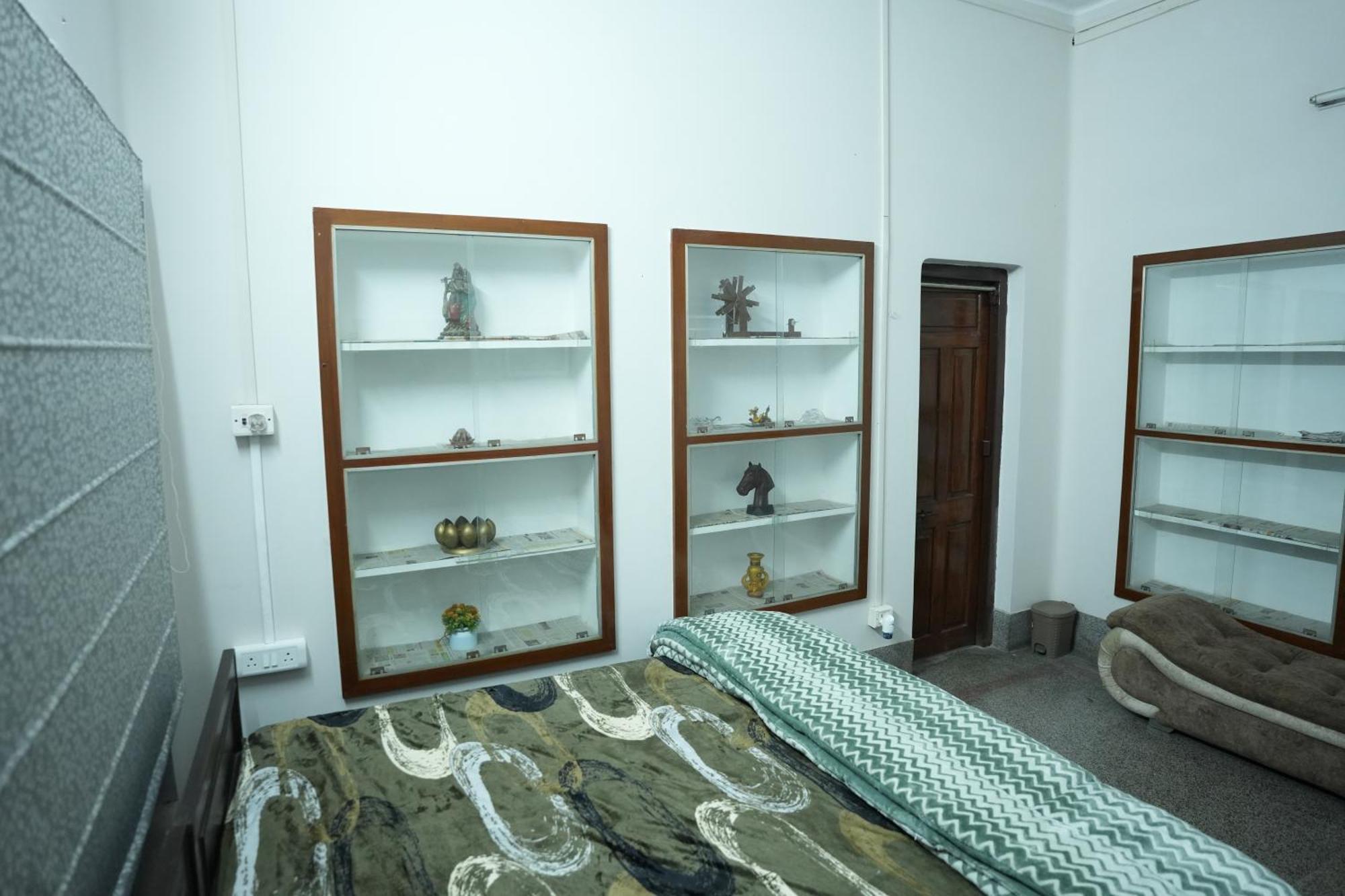 Heritage Homestay Аллахабад Экстерьер фото