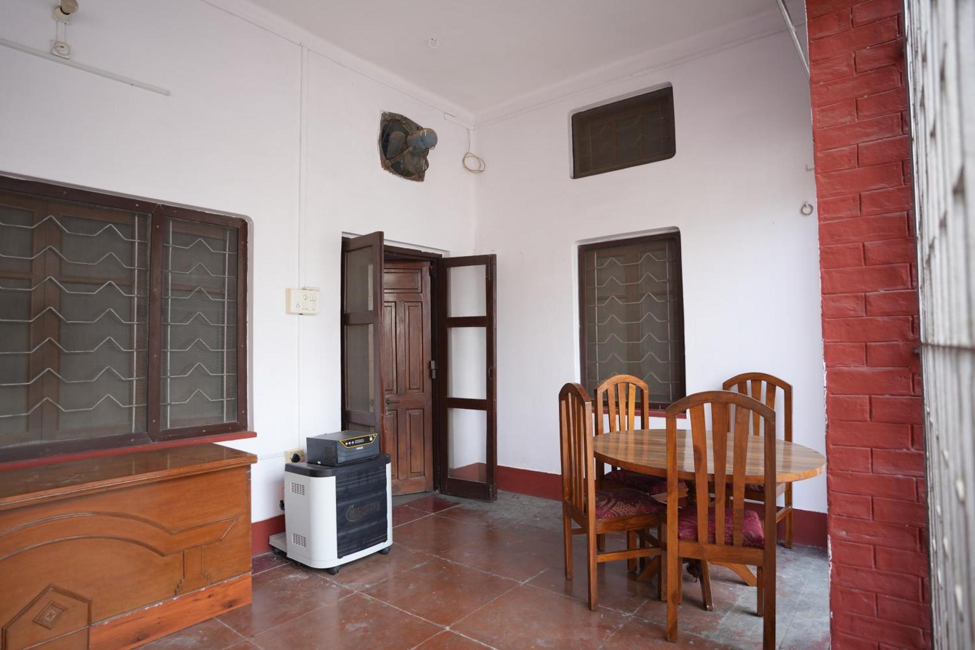 Heritage Homestay Аллахабад Экстерьер фото